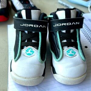 Jordan boys shoes size 7C. Good preowned condition.